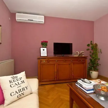 Spacious Three-bedroom With Balconies Apartamento Split